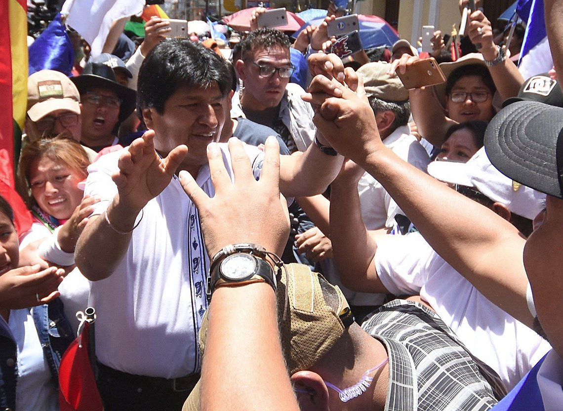 El Partido Comunista de España rechaza la orden de detención contra Evo Morales