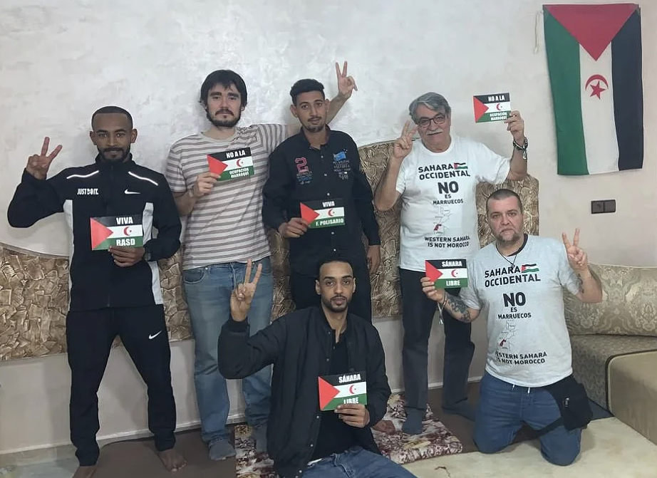 Denunciamos la expulsión de activistas y un periodista del Sáhara Occidental ocupado
