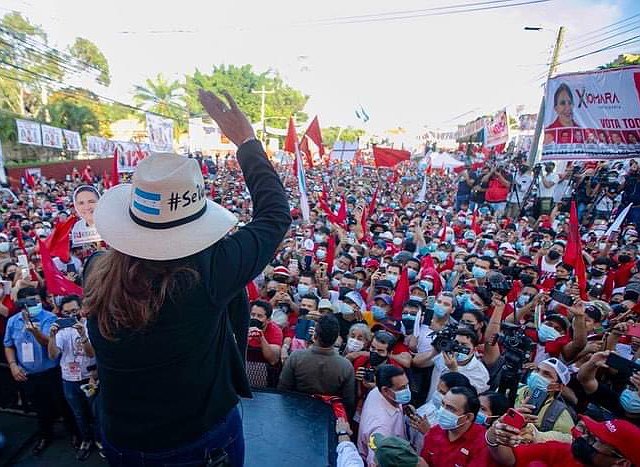 Felicitamos a la compañera Xiomara Castro de Zelaya por su triunfo en las elecciones presidenciales de Honduras